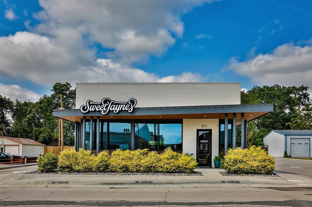 211 Weaver Street - Photo 1