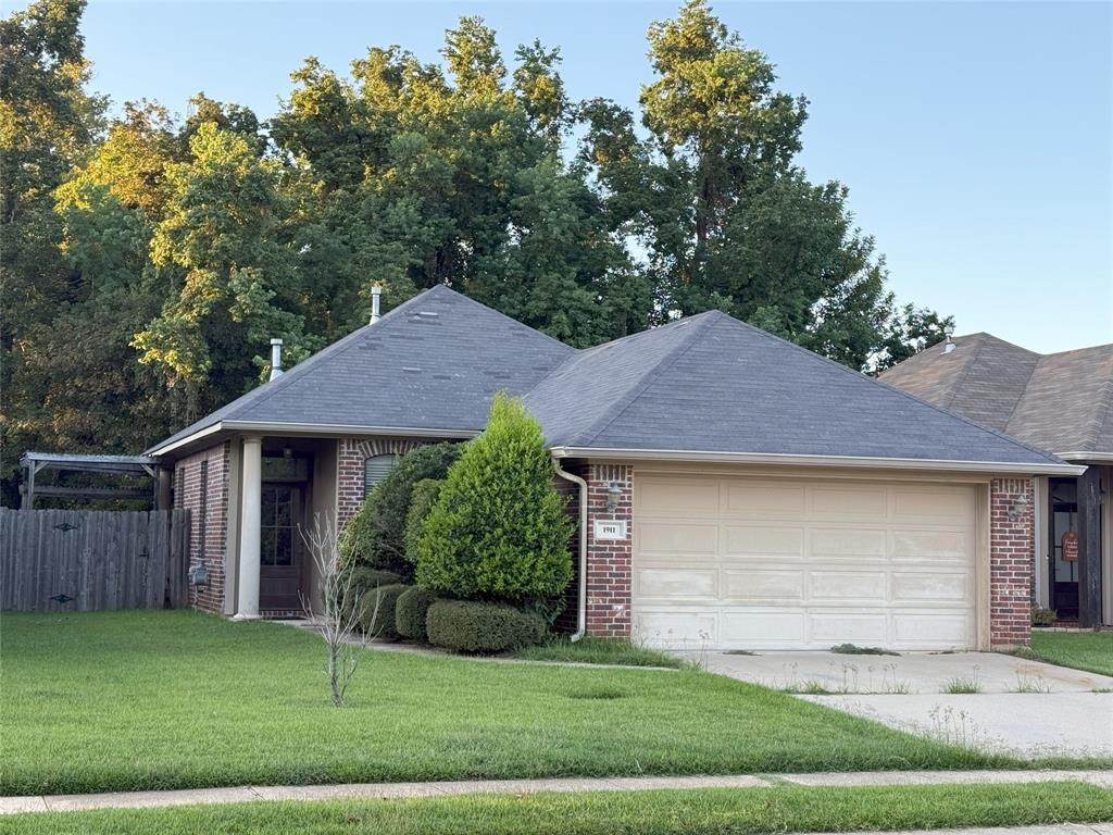 1911 General Jackson Place - Photo 1