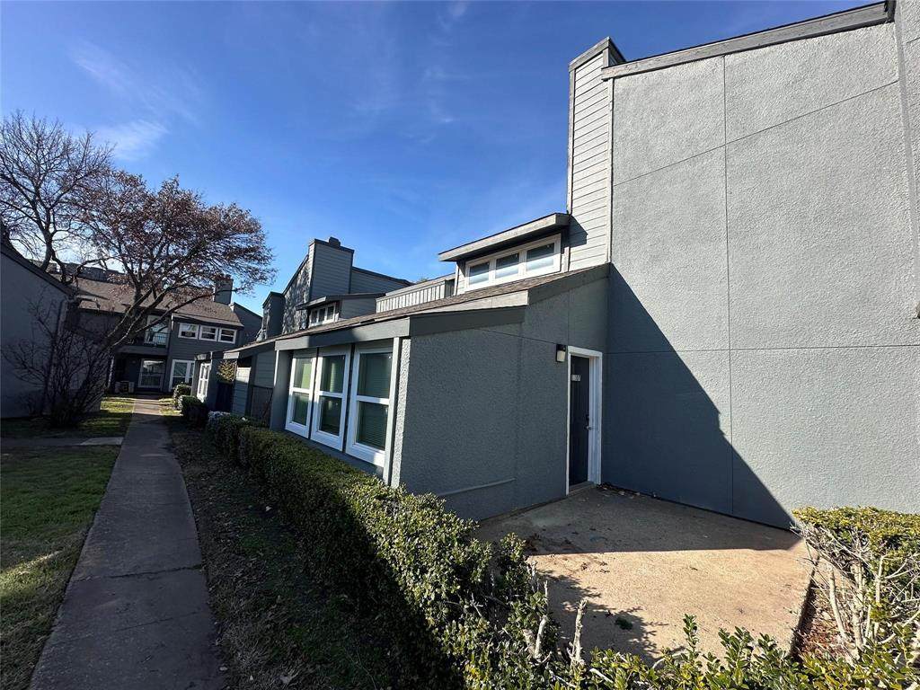 9696 Walnut Street - Photo 1