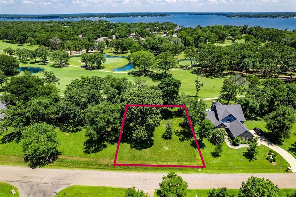 321 Saint Andrews Drive - Photo 1