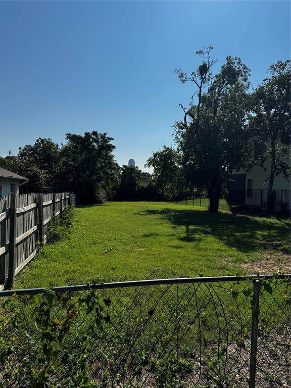 3352 Topeka Avenue - Photo 1