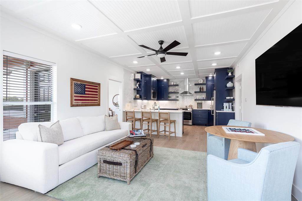 2164 Tanglewood Boulevard - Photo 1