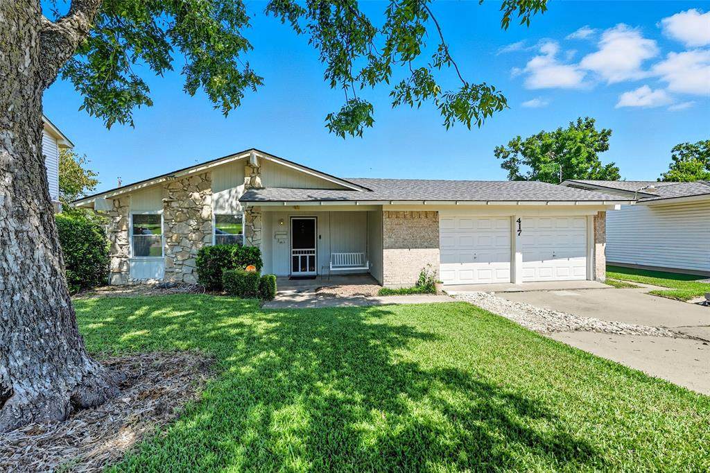 417 Saffron Circle - Photo 1