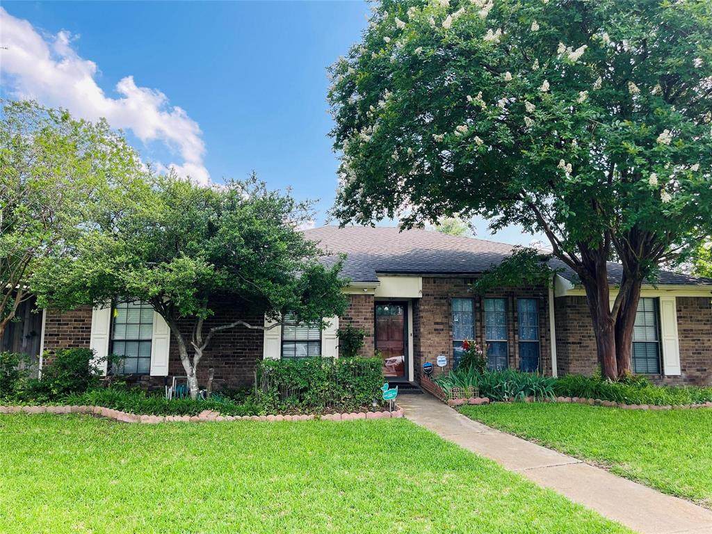 1604 Meadowgate Drive - Photo 1