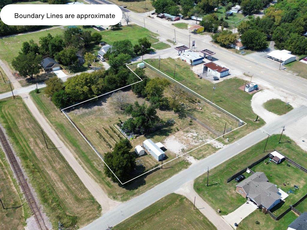 105 Bonner Avenue - Photo 1