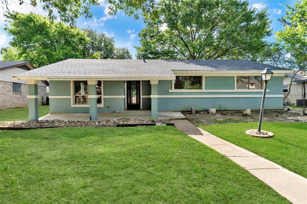 2416 Glacier Street - Photo 1