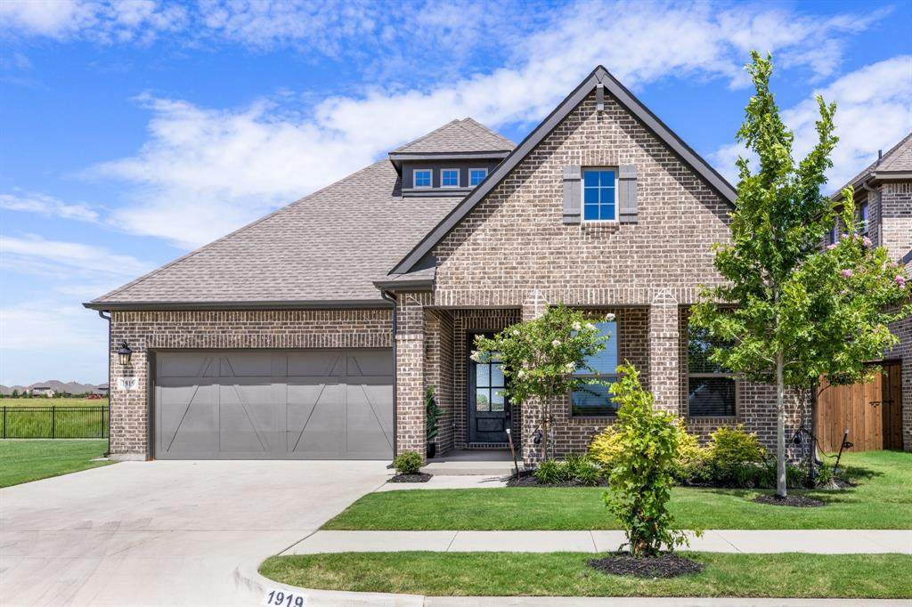 1919 Birch Street - Photo 1