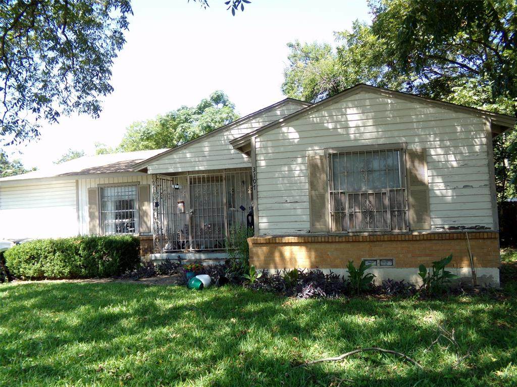 3107 Dahlia Drive - Photo 1