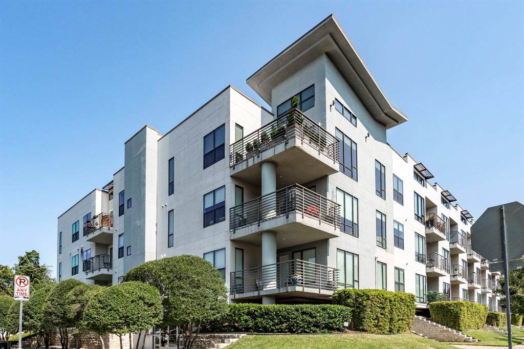 4040 Hall Street - Photo 1