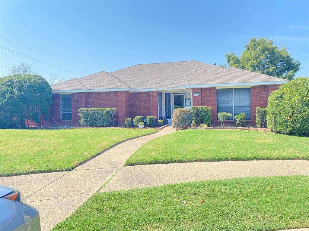 1022 Fairview Court - Photo 1