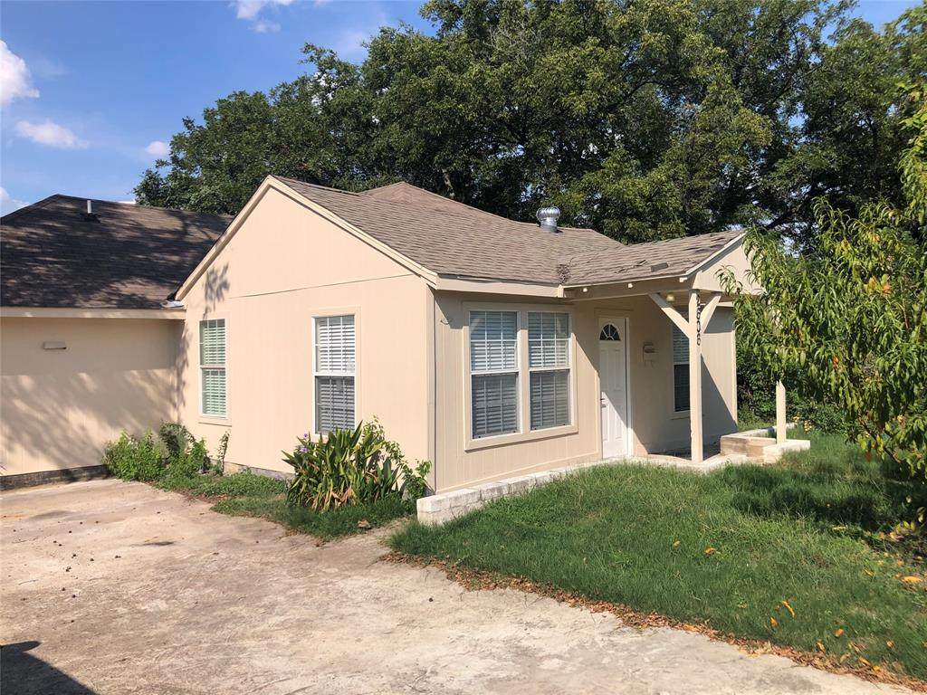 2606 Laurel Street - Photo 1