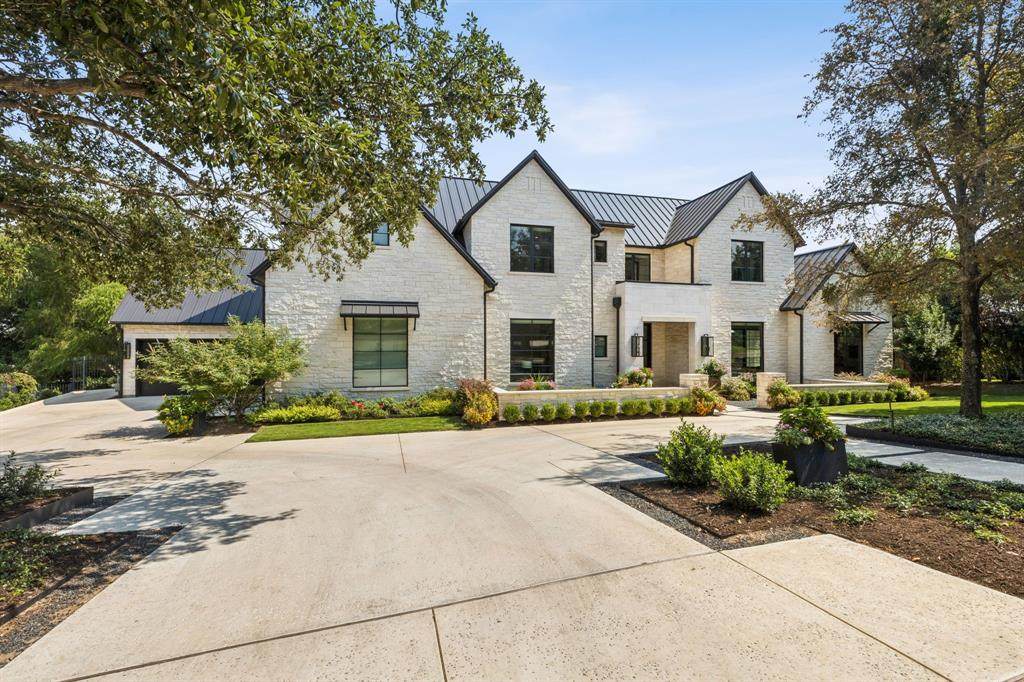 1403 Fountain Grass Court - Photo 1