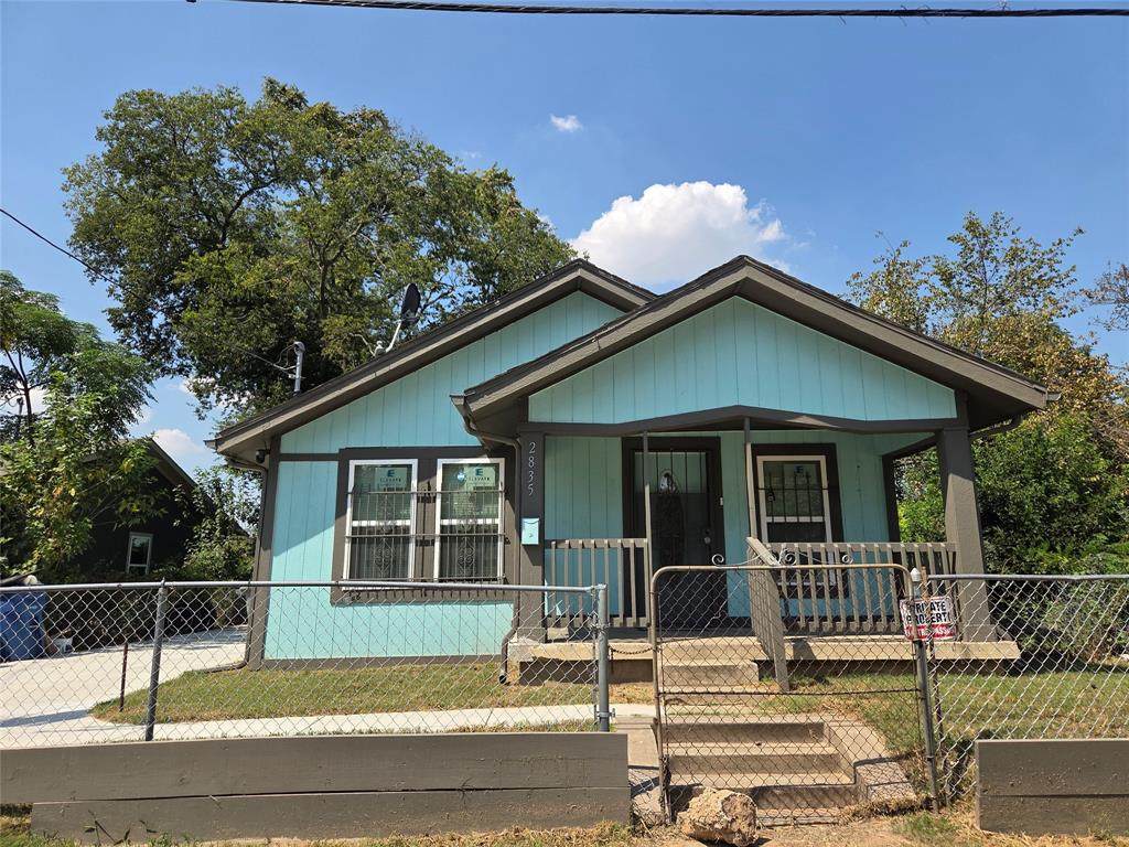 2835 Oakdale Street - Photo 1