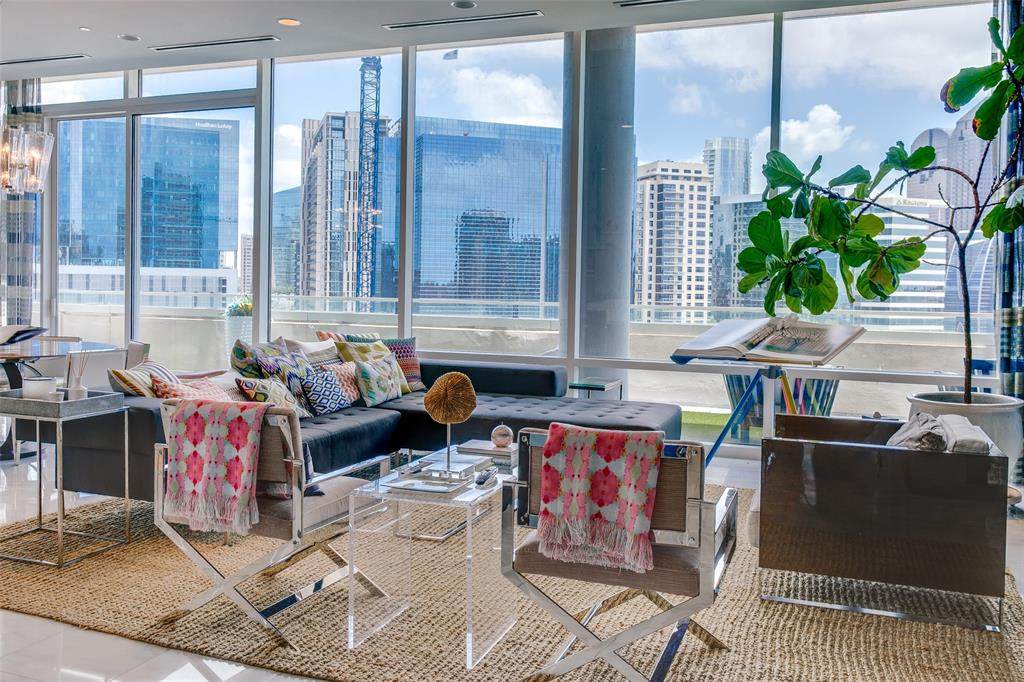 2408 Victory Park Lane - Photo 1