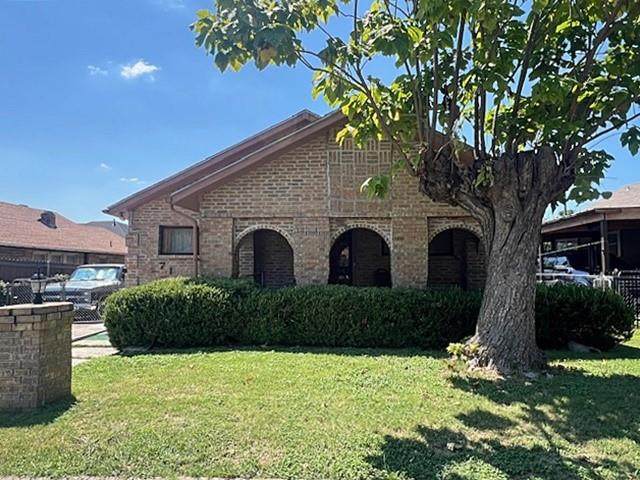 716 Harvey Avenue - Photo 1