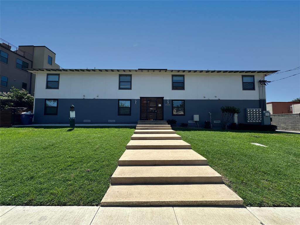 4526 Munger Avenue - Photo 1