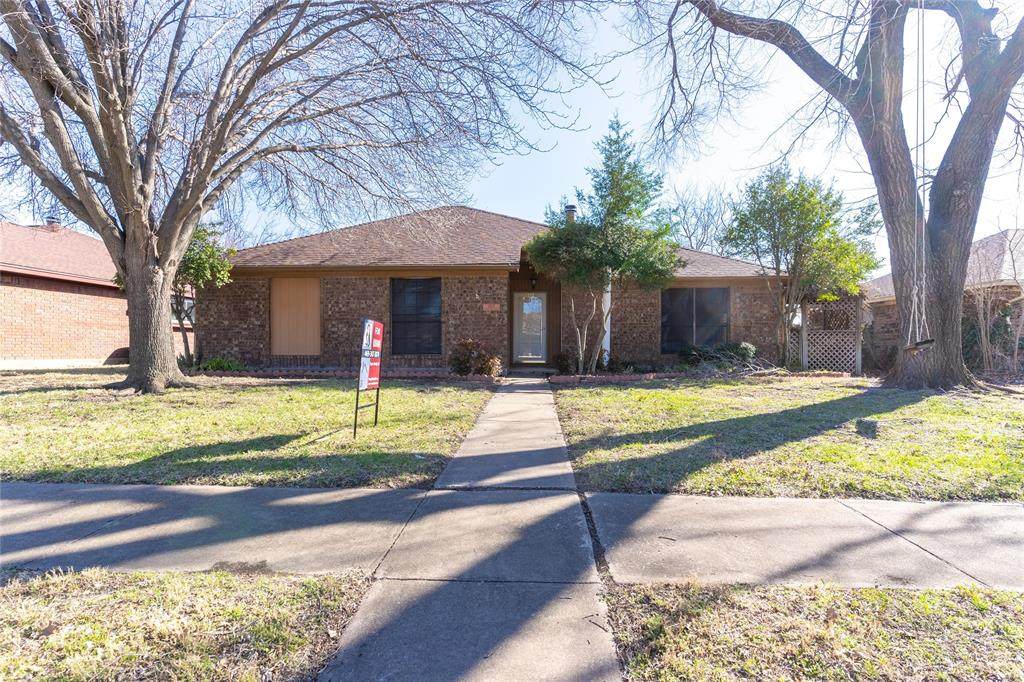 1402 Flameleaf Drive - Photo 1