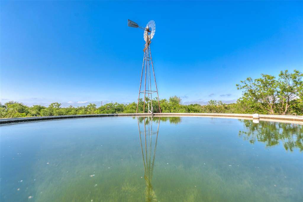 1000 Friendship Rd - Photo 1