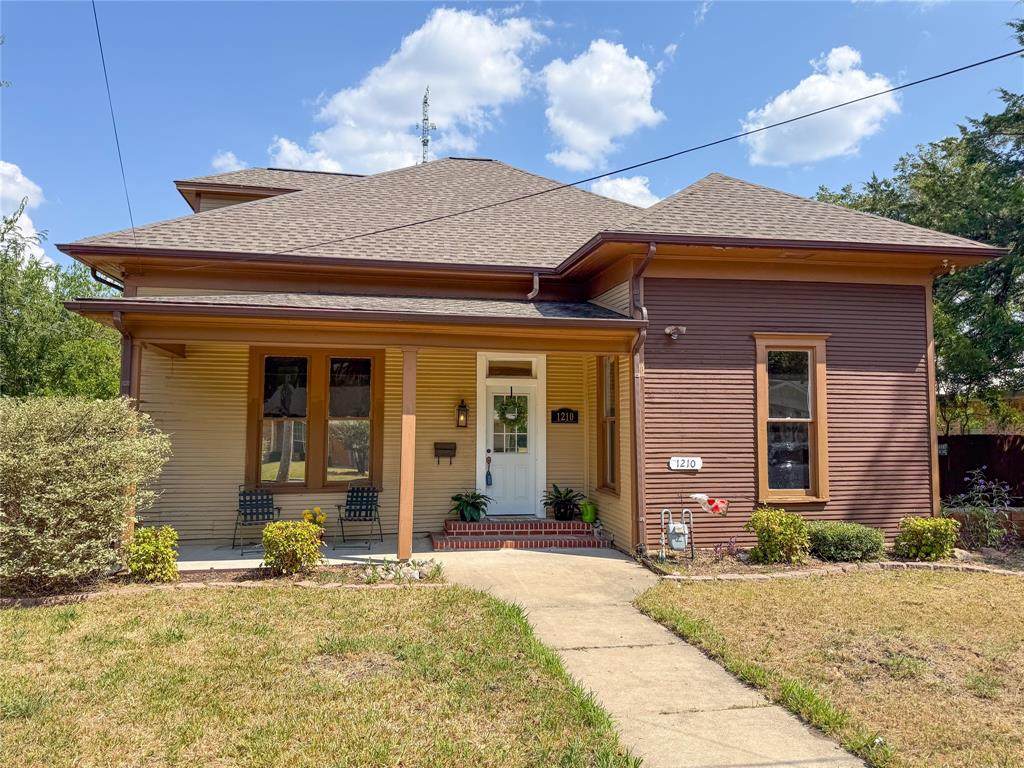 1210 Monroe Street - Photo 1