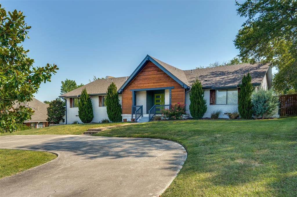 2910 Country Club Road - Photo 1