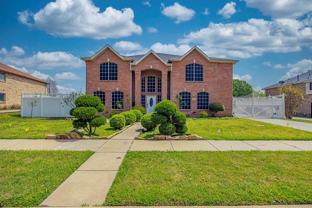 808 Sabona Drive - Photo 1