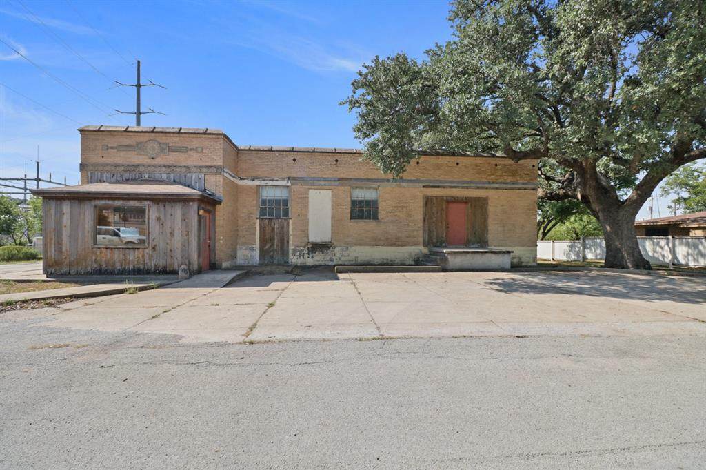 801 Santa Fe Street - Photo 1