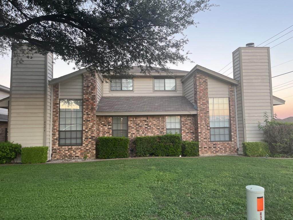 4300 Hulen Circle - Photo 1