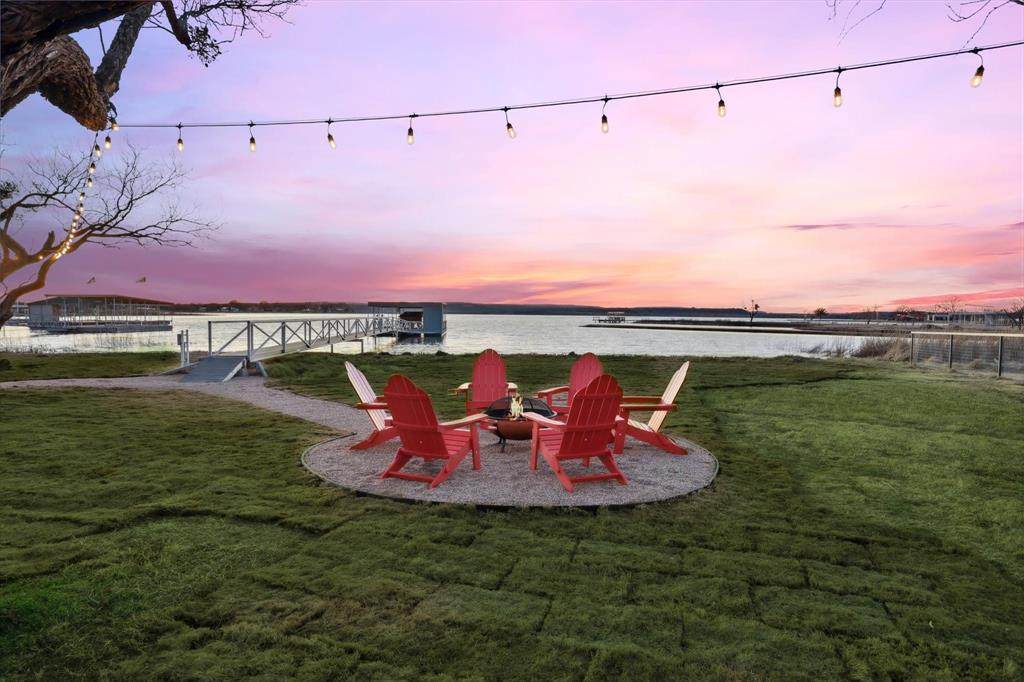 413 Hoot Avenue - Photo 1