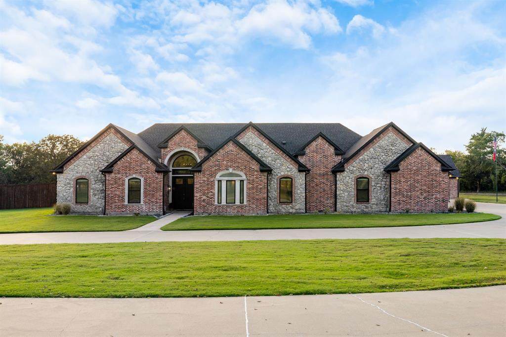 3179 County Road 3307 - Photo 1