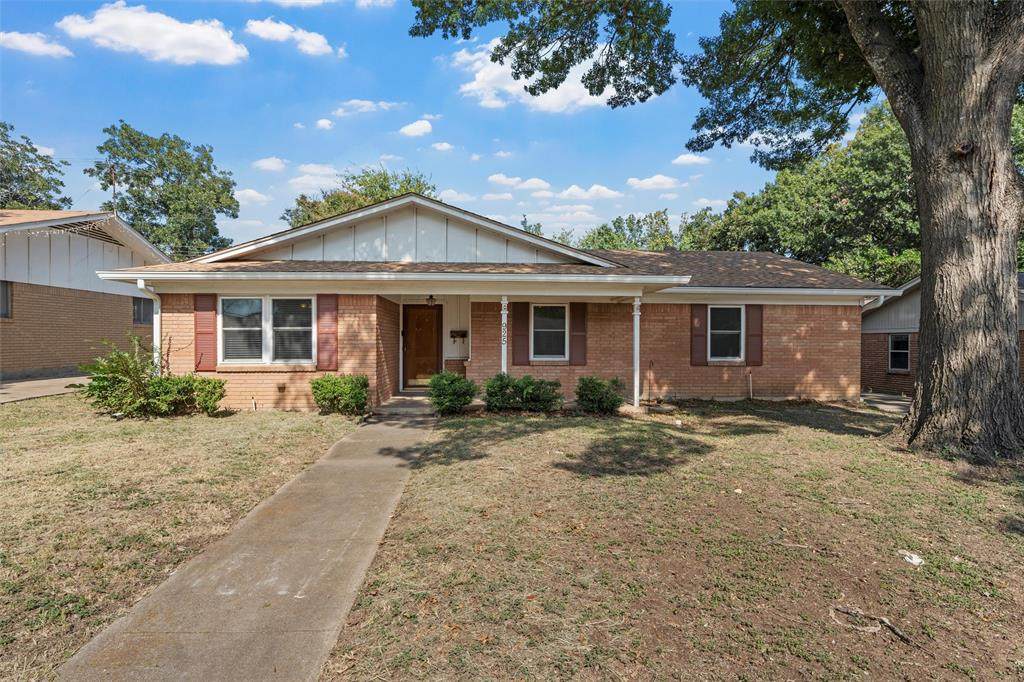 925 Melrose Drive - Photo 1