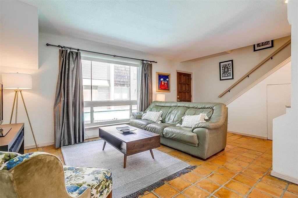 2710 Douglas Avenue - Photo 1