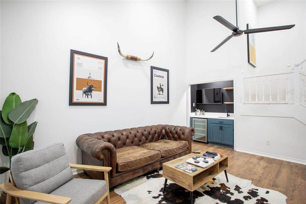 2521 Stanford Court - Photo 1