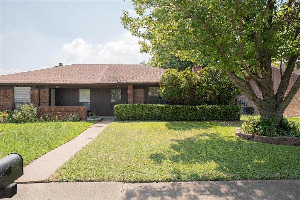 310 Cole Street - Photo 1