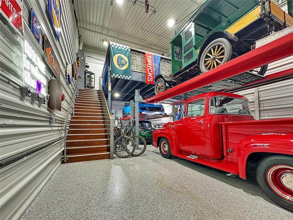 6472 Plano Parkway - Photo 1