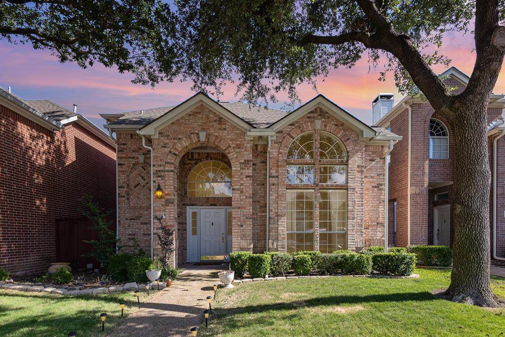 6024 Thursby Avenue - Photo 1