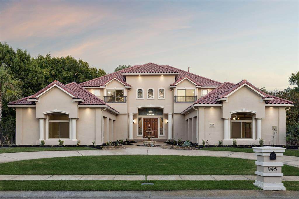 945 Deer Hollow Boulevard - Photo 1