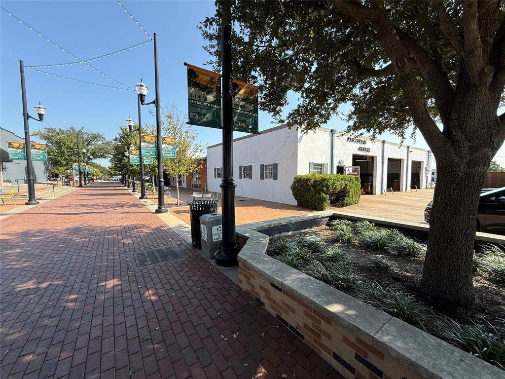 201 Washington Street - Photo 1