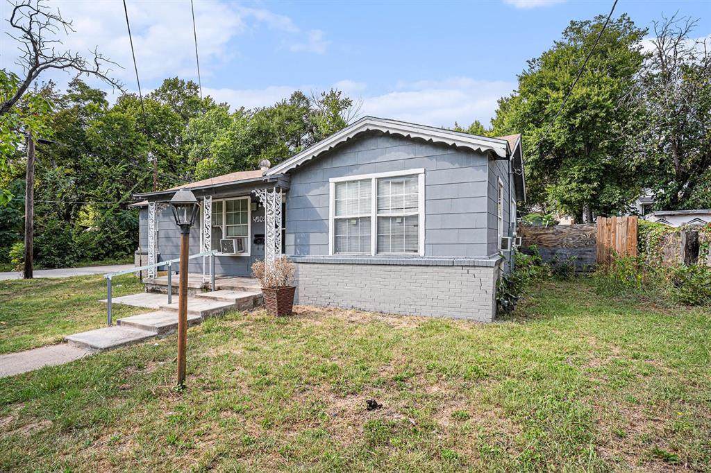 4501 Parrish Road - Photo 1