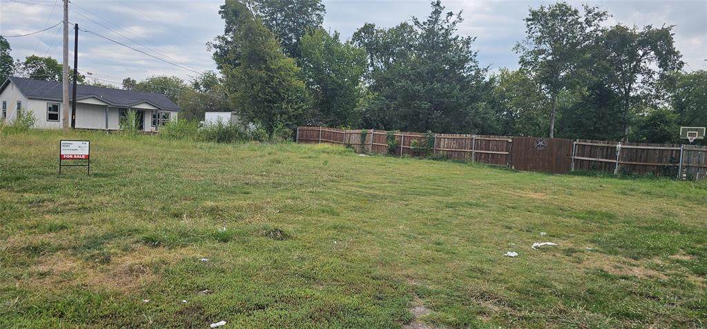 3004 Speedway Street - Photo 1