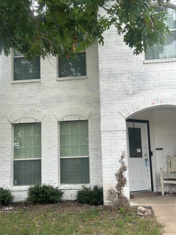 3309 Sherbrooke Place - Photo 1