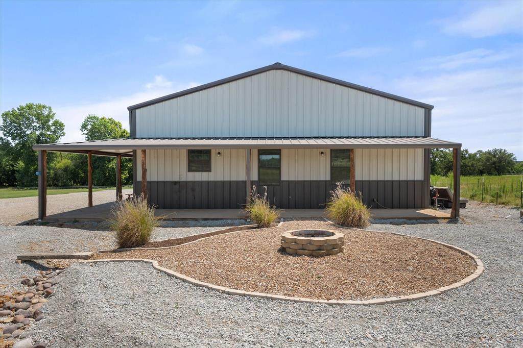 845 Cardinal Road - Photo 1