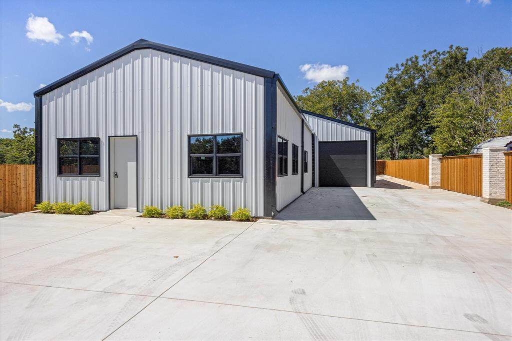 619 Crockett Street - Photo 1