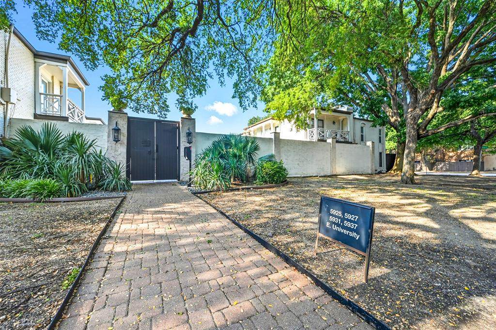 5927 University Boulevard - Photo 1