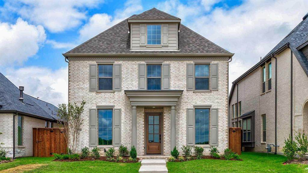 2724 Biltmore Drive - Photo 1