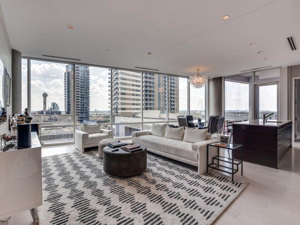 2408 Victory Park Lane - Photo 1