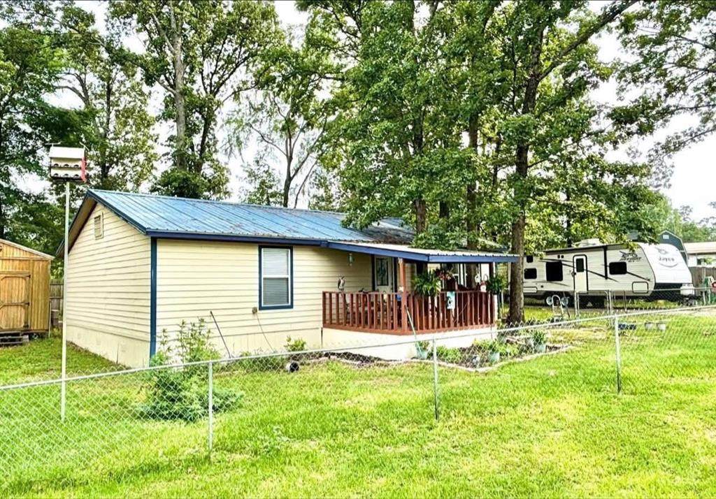 728 Indian Gap - Photo 1