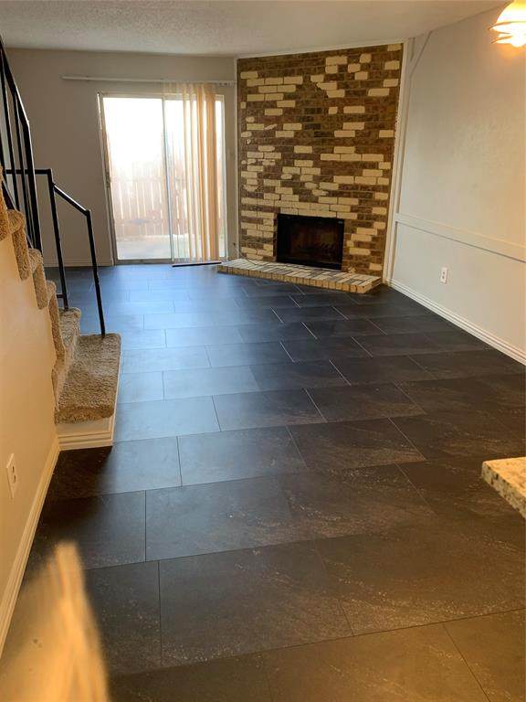 601 Carriagehouse Lane - Photo 1