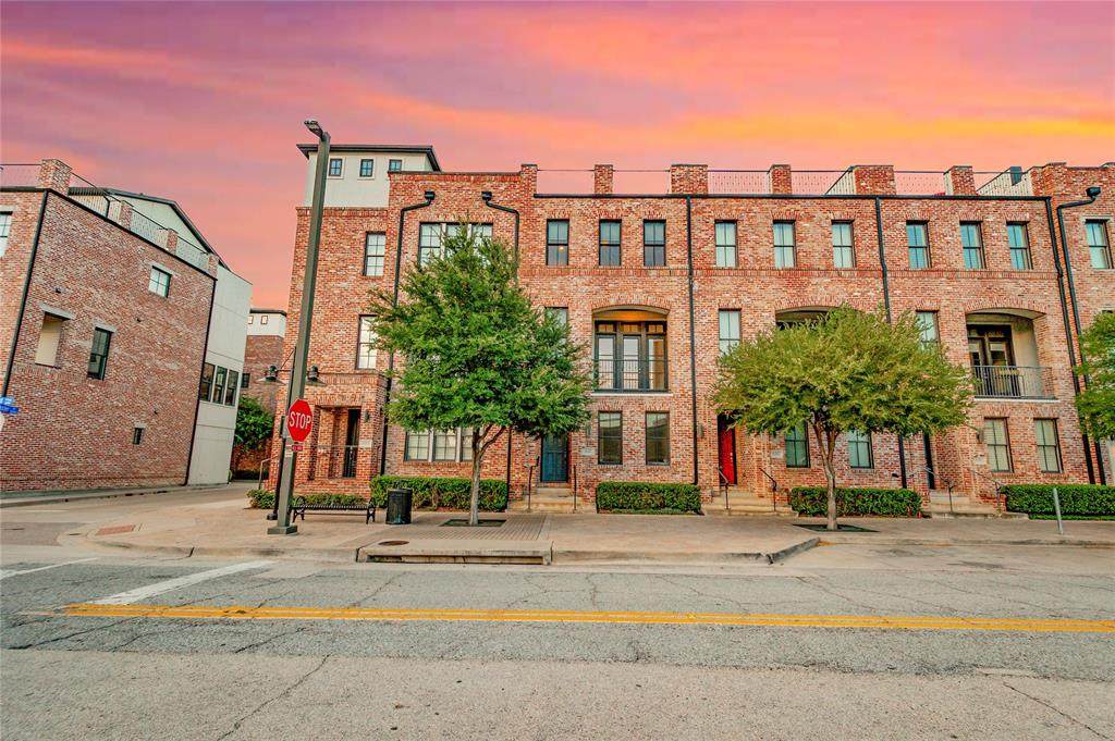 620 Pearl Expressway - Photo 1