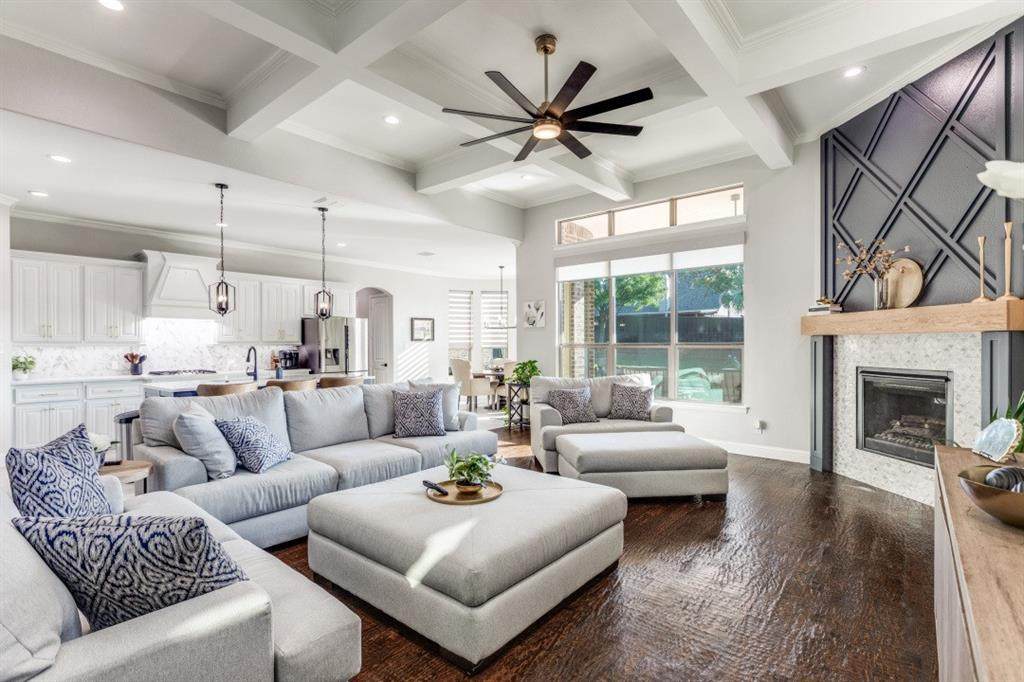 1020 Jessica Lane - Photo 1