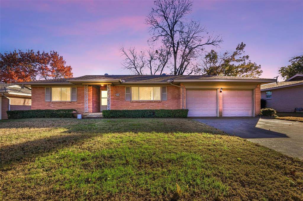 1512 White Way Drive - Photo 1